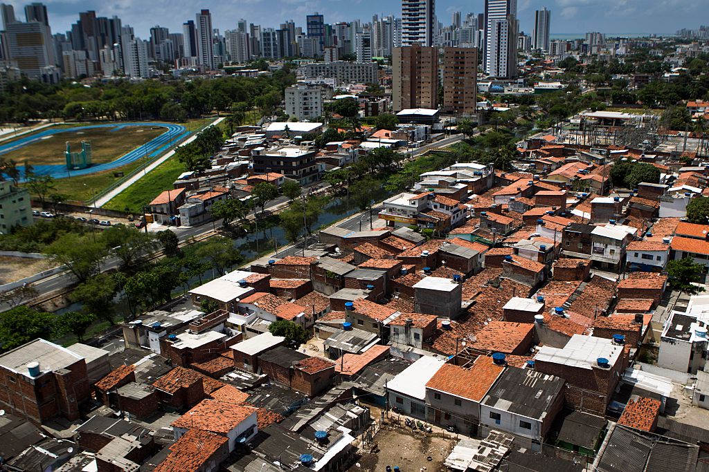 Distribuição orçamentária e impasses na indústria travam avanço do PIB nordestino, avaliam especialistas