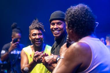 Teatro e música movimentaram os largos do Pelourinho nesta quarta (4); Espetáculo Chame Gente, Bellô Veloso e É o Tchan foram algumas das atrações O Pelourinho foi palco, nesta quarta-feira (4), de uma noite marcada pela diversidade e pela celebração | SECOM