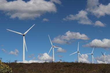 Bahia consolida liderança nacional em energias renováveis com avanços em eólica e solar | SECOM