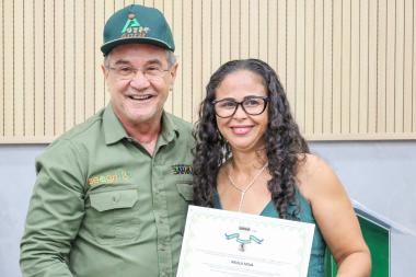Seagri entrega Medalha de Mérito a agricultores e lideranças na abertura da Expoagri de Irecê | SECOM