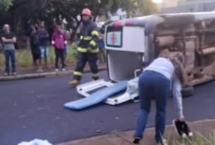 Acidente entre ambulância e carro deixa bebê morto e mãe ferida em SP