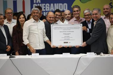 Governo do Estado entrega primeira etapa de obras no Centro Industrial de Subaé e anuncia novos investimentos em Feira de Santana | SECOM