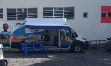 Unidade móvel da Embasa atende moradores de Salvador e Santo Amaro | SECOM
