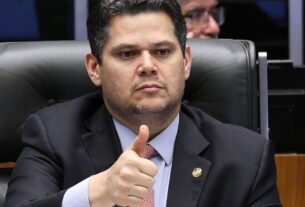 Alcolumbre sugere “melhorar” 6x1 e quer passar PEC por comissões