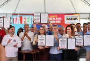 Escola modernizada, pavimentação e combate à fome marcam agenda do governador em Riacho de Santana | SECOM