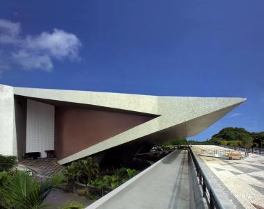 Novo TCA: Convocatória inédita abre Sala Principal para ocupação artística com isenção de pauta | SECOM