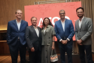 Setur-BA e empreendedores da Rua Chile se unem pelo desenvolvimento do espaço histórico | SECOM