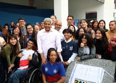 Vitória da Conquista avança na educação pública e superior com inauguração de novas unidades escolares estaduais | SECOM