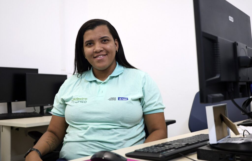Após viver em situação de rua, mãe solo tem vida transformada pelo programa Vida Nova Empregabilidade – Prefeitura Municipal de Salvador