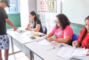 Eleitores participam de eleição simulada no Maranhão