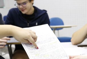 Encceja 2026: alunos já podem consultar cartilha de redação