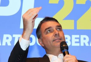 Filho mais velho de Bolsonaro, Flávio disputa a Presidência pelo PL