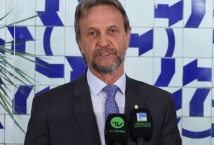 Líder do PT passa mal e Câmara suspende votações