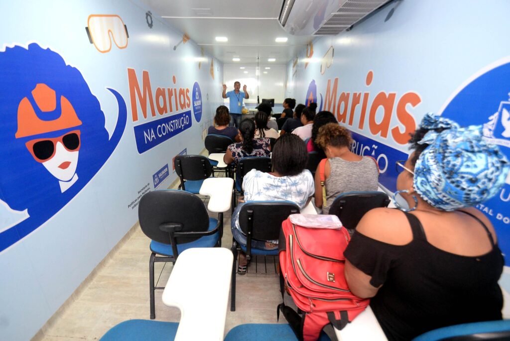 Prefeitura de Salvador renova contrato com Senai e abre 950 novas vagas para o programa Marias na Construção – Prefeitura Municipal de Salvador