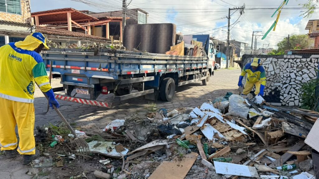 Limpurb realiza Operação Bairro no Grau e Bota Fora em Paripe nesta quarta (2) – Prefeitura Municipal de Salvador