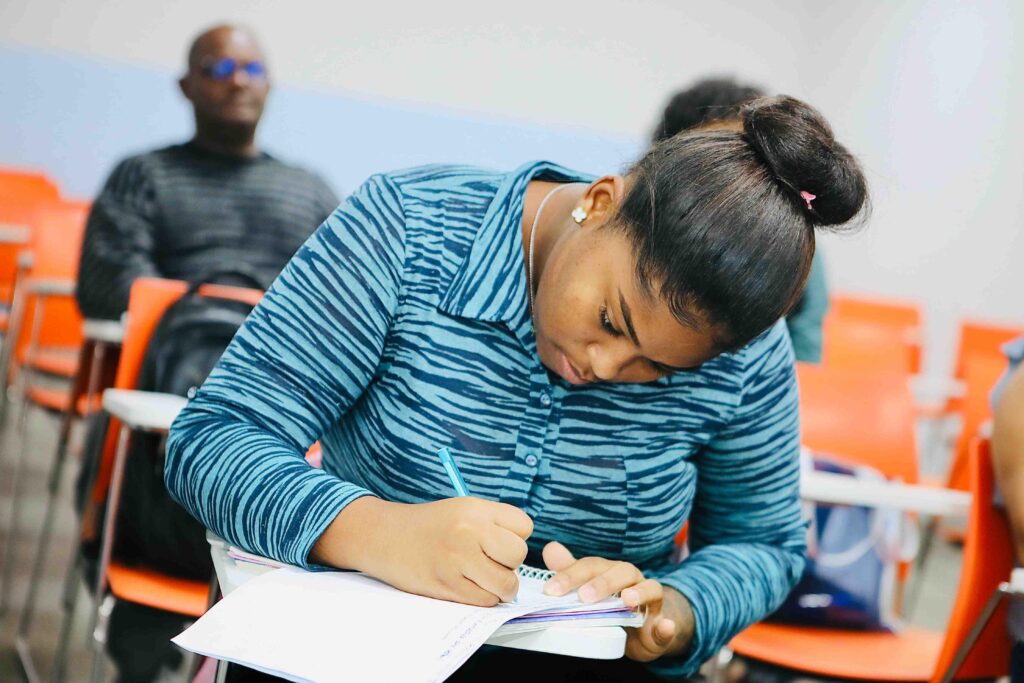 Prefeitura abre 105 vagas em cursos gratuitos de qualificação com foco na inclusão feminina e setor logístico – Prefeitura Municipal de Salvador