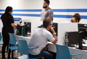 Simm intermedeia quase 6 mil vagas e ajuda a inserir mais de 2,3 mil pessoas no mercado de trabalho em 2026 – Prefeitura Municipal de Salvador