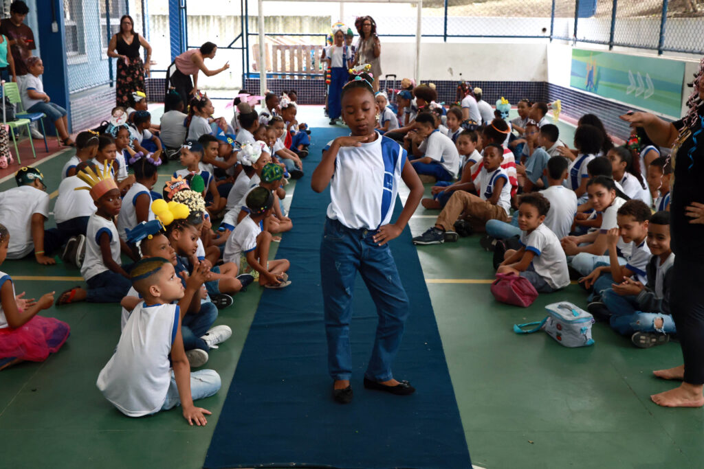 Alunos da Escola Municipal da Engomadeira participam de celebração da Semana da Criança – Prefeitura Municipal de Salvador