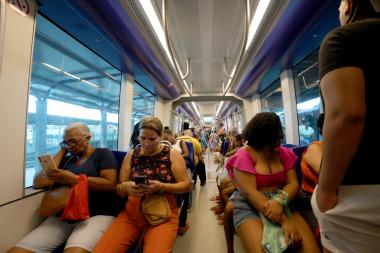 Com mais de 300 mil passageiros transportados, VLT de Salvador e RMS completa 100 dias de operação assistida | SECOM