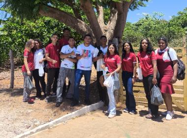 Estudantes da rede estadual de Mirangaba conhecem tradição e inovação na produção de doces, no Semiárido Baiano | SEC
