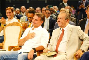Flávio passa domingo reunido com prefeitos e vereadores de São Paulo
