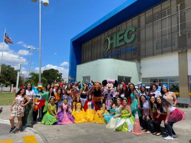 HEC celebra o mês das Crianças com cortejo e ações de humanização | SECOM
