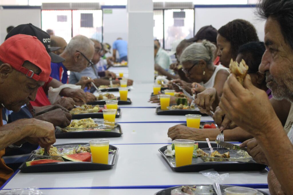 Prefeitura de Salvador amplia acesso a refeições gratuitas e fortalece assistência a famílias vulneráveis – Prefeitura Municipal de Salvador