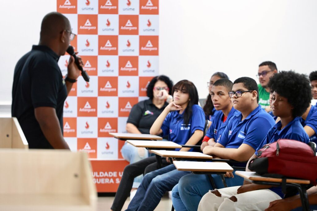 Prefeitura realiza aulão preparatório de português e matemática para alunos do 9º ano – Prefeitura Municipal de Salvador
